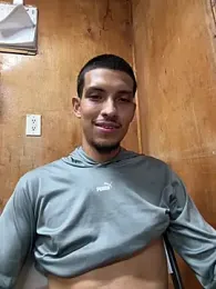 Guillermo618 — вебкам-модель онлайн на stripchat