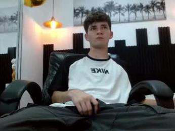 trevor_mob — вебкам-модель онлайн на chaturbate