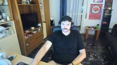 hornyboy327 — Cam4 stream photo (Jul 2026)