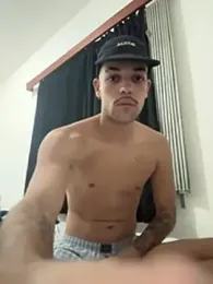 caio18b — Stripchat stream photo (Jun 2026)