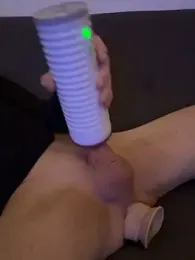 LionBoy1976 — вебкам-модель онлайн на stripchat