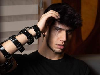DaveRiver — вебкам-модель онлайн на livejasmin