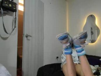 paris_angelx — вебкам-модель онлайн на chaturbate