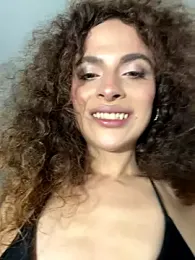 mayaMorlo1 — Stripchat stream photo (Dec 2025)