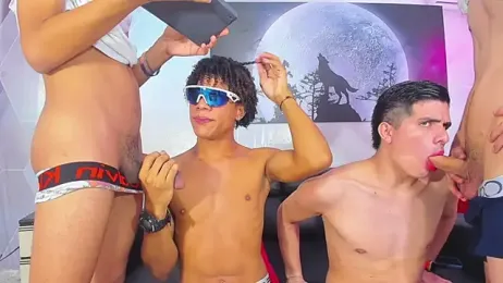 Spicy_guys — вебкам-модель онлайн на stripchat