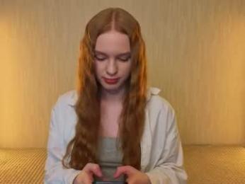 rezurs — Chaturbate stream photo (May 2026)