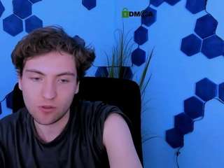 thomas-crow — вебкам-модель онлайн на camsoda