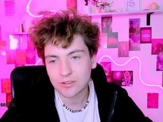 thomas-crow — вебкам-модель онлайн на camsoda
