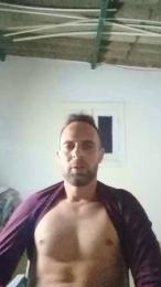 Crm23 — вебкам-модель онлайн на cam4