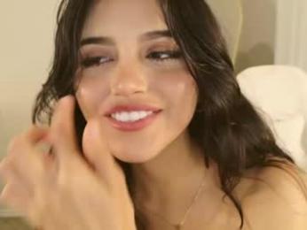 elisparadisex — Chaturbate stream photo (Apr 2026)