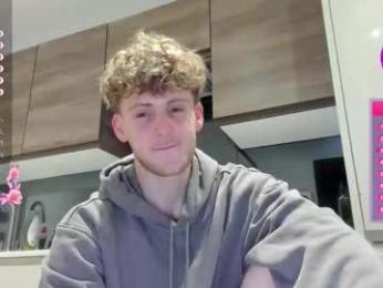 dominantalex182 — вебкам-модель онлайн на chaturbate