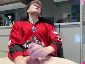 dominantalex182 — вебкам-модель онлайн на chaturbate