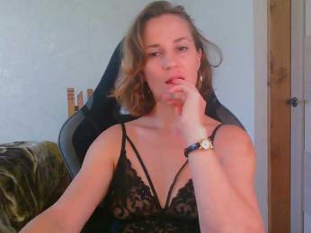 CristaQ — bongacams