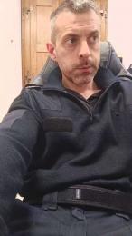 riky879 — Cam4 stream photo (May 2026)