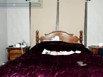 tntluvs — Chaturbate stream photo (Apr 2026)