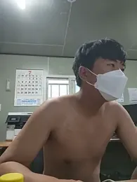 gydnjs0919 — вебкам-модель онлайн на stripchat