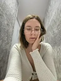 The_Snowwhitee — Stripchat stream photo (Jul 2026)