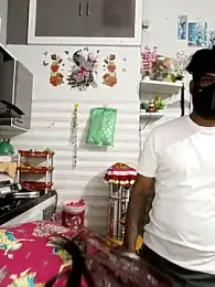 Kaur_Simran_01 — вебкам-модель онлайн на stripchat