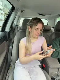 Holly-Glamour — Stripchat stream photo (Jun 2026)