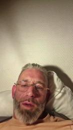 grey3182 — вебкам-модель онлайн на cam4