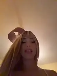 Carlita_cute — вебкам-модель онлайн на stripchat