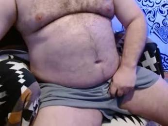 stonerbear42 — Chaturbate stream photo (Apr 2026)