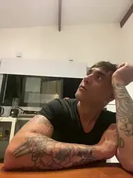 Elnonoykeila77 — вебкам-модель онлайн на stripchat