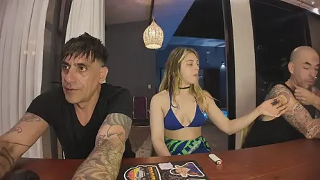 Elnonoykeila77 — вебкам-модель онлайн на stripchat