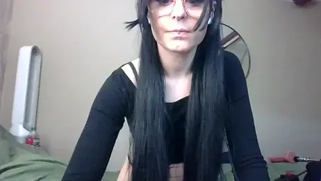 Petite_moi — вебкам-модель онлайн на stripchat