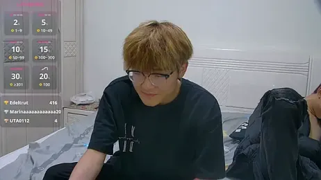 paofu-001 — вебкам-модель онлайн на stripchat