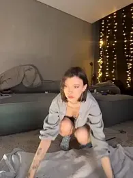 Bastet — вебкам-модель онлайн на stripchat