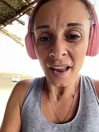 therealbeverlycious — stripchat