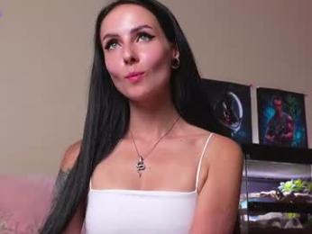 yaraliebe — Chaturbate stream photo (Jul 2026)