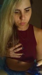 Emilyvuxa — вебкам-модель онлайн на cam4