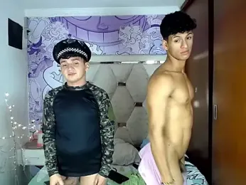 Golds_boy_duo — Stripchat stream photo (Jun 2026)