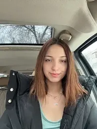 DollyTall — вебкам-модель онлайн на stripchat