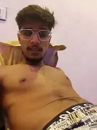 kaushikhotty — Stripchat stream photo (Jun 2026)