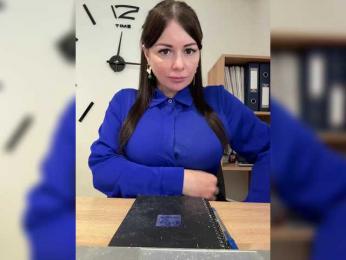 Fox_Black — вебкам-модель онлайн на bongacams