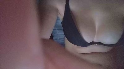 Modelteen — вебкам-модель онлайн на cam4