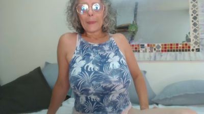 Pinkb0bbies — вебкам-модель онлайн на cam4