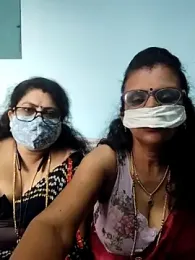 Kannadasexywifes — Stripchat stream photo (Apr 2026)