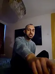 denisxlRo — Stripchat stream photo (Feb 2026)