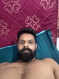 Vineeth3906 — вебкам-модель онлайн на stripchat