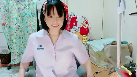 renapiyon8182 — вебкам-модель онлайн на stripchat