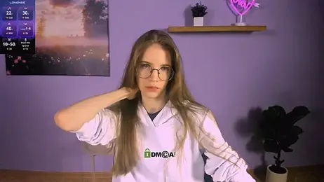 lulu_fly_ — Stripchat stream photo (Nov 2025)