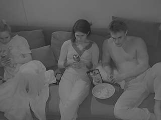 voyeurcam-julmodels-living-7 — Camsoda stream photo (Mar 2026)