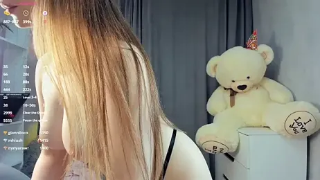 BelleDream — вебкам-модель онлайн на stripchat