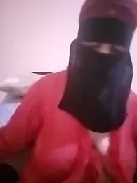 Miss_dou3ae — вебкам-модель онлайн на stripchat