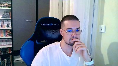 kindick98 — вебкам-модель онлайн на cam4
