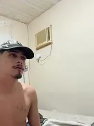 Uchihaxxx — вебкам-модель онлайн на stripchat